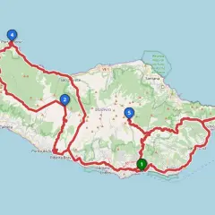 Karte von Madeira mit markierten Routen und Sehenswürdigkeiten. Entdecken Sie die Madeira Highlights von Porto Moniz bis Caniço.